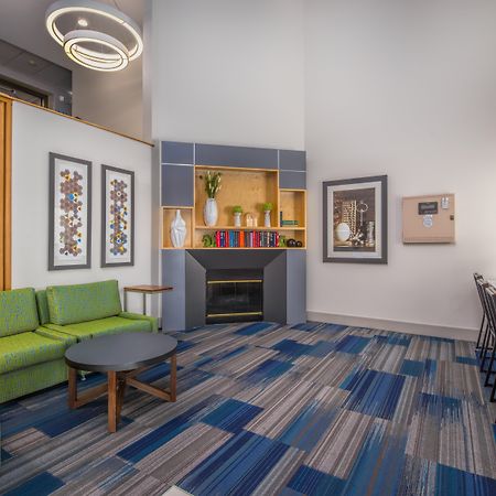 Holiday Inn Express Phoenix-Airport/University Drive By Ihg Dış mekan fotoğraf